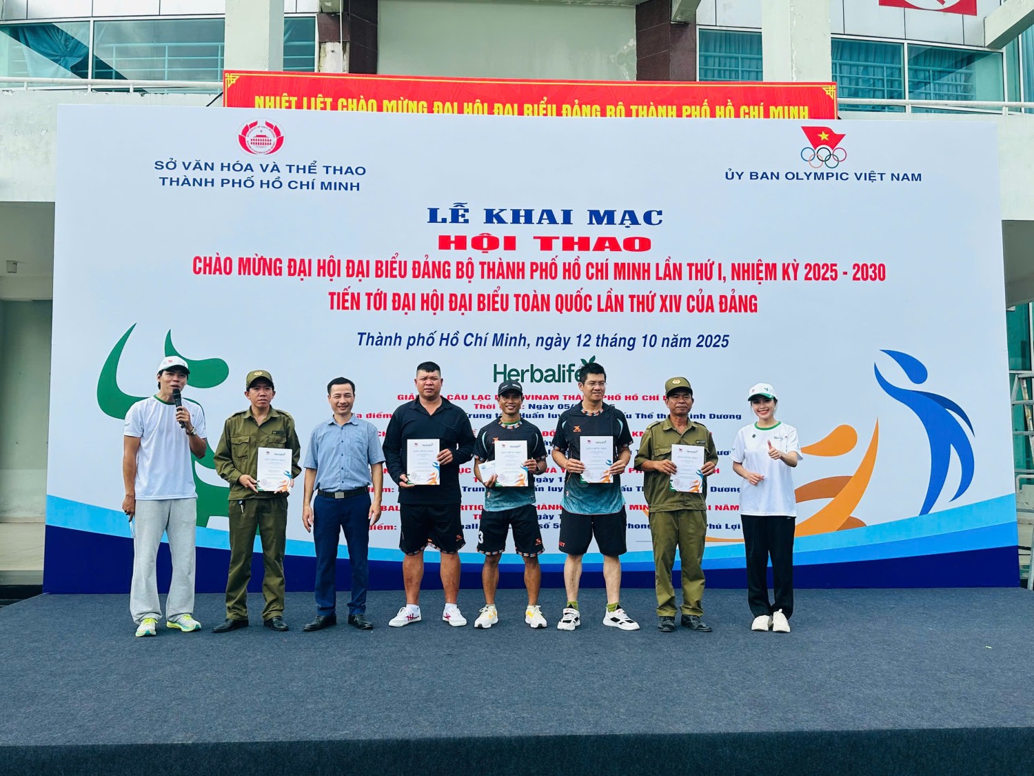 Phường Bình Dương đạt giải Ba môn kéo co tại Hội thao chào mừng Đại hội Đảng bộ TP. Hồ Chí Minh